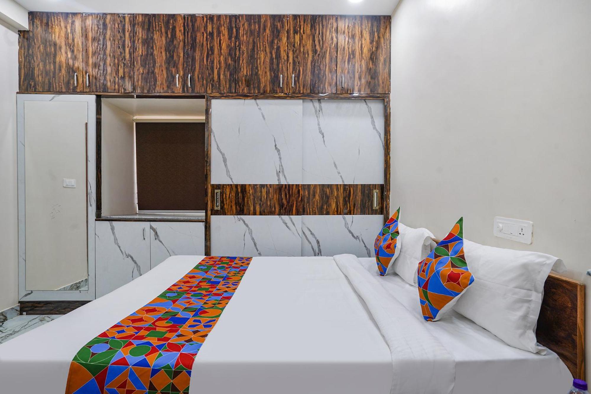 Fabhotel Perams Grand Inn - Hitech City Χιντεραμπάντ Εξωτερικό φωτογραφία